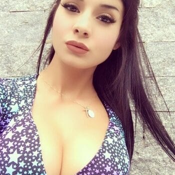 Ontmoet hinsch: verleidelijke vrouw zoekt avontuur