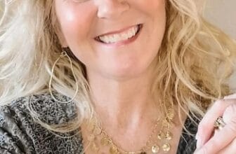 Ontmoet snoesEl: ervaren vrouw zoekt avontuur